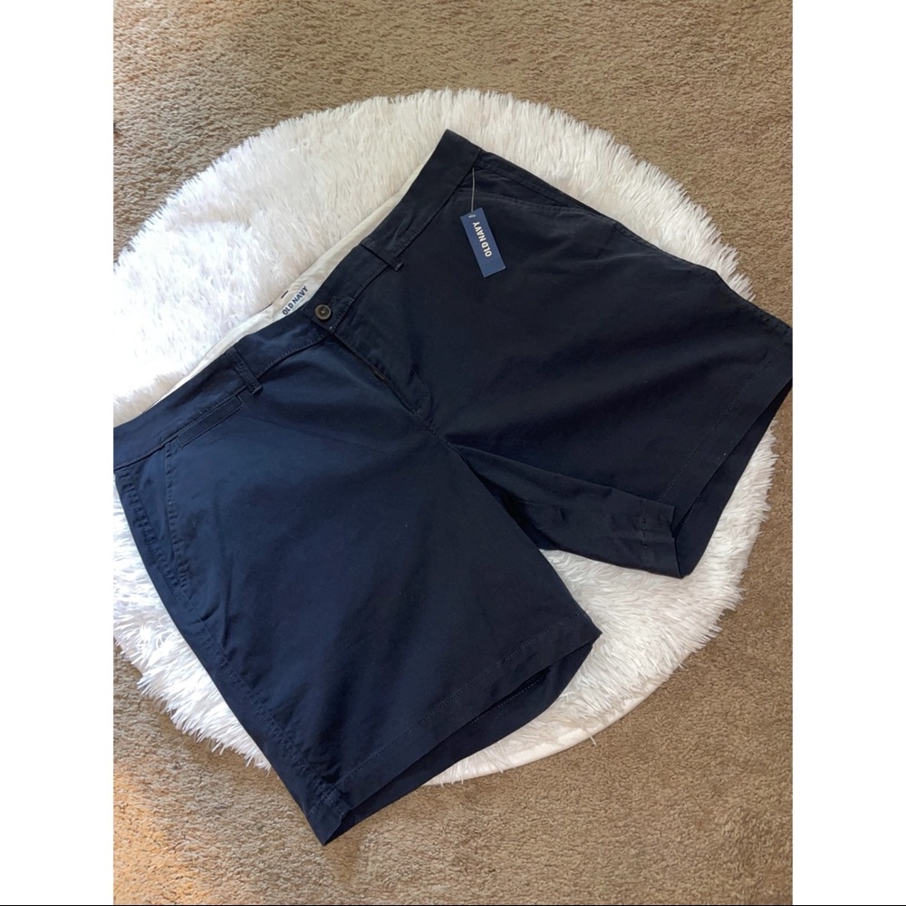 NAVY BLUE SHORTS!